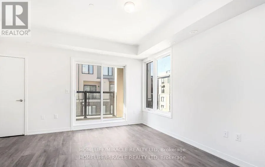 16 - 3415 RIDGEWAY DRIVE