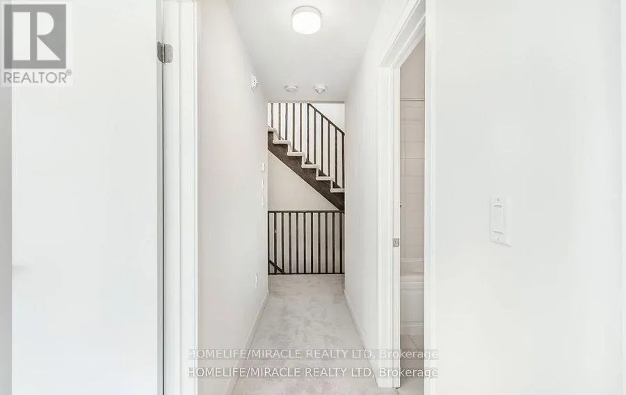 16 - 3415 RIDGEWAY DRIVE