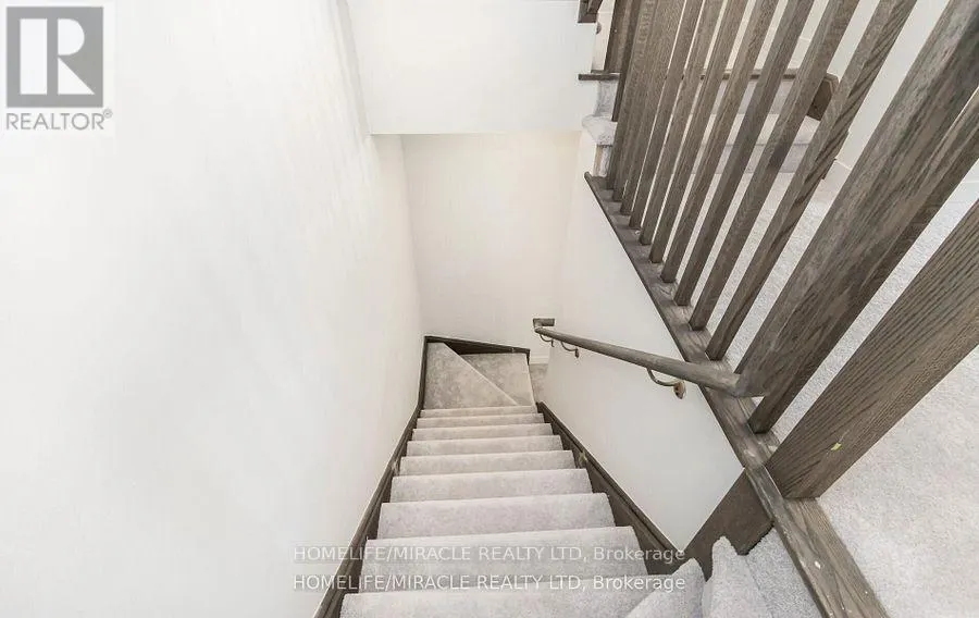 16 - 3415 RIDGEWAY DRIVE