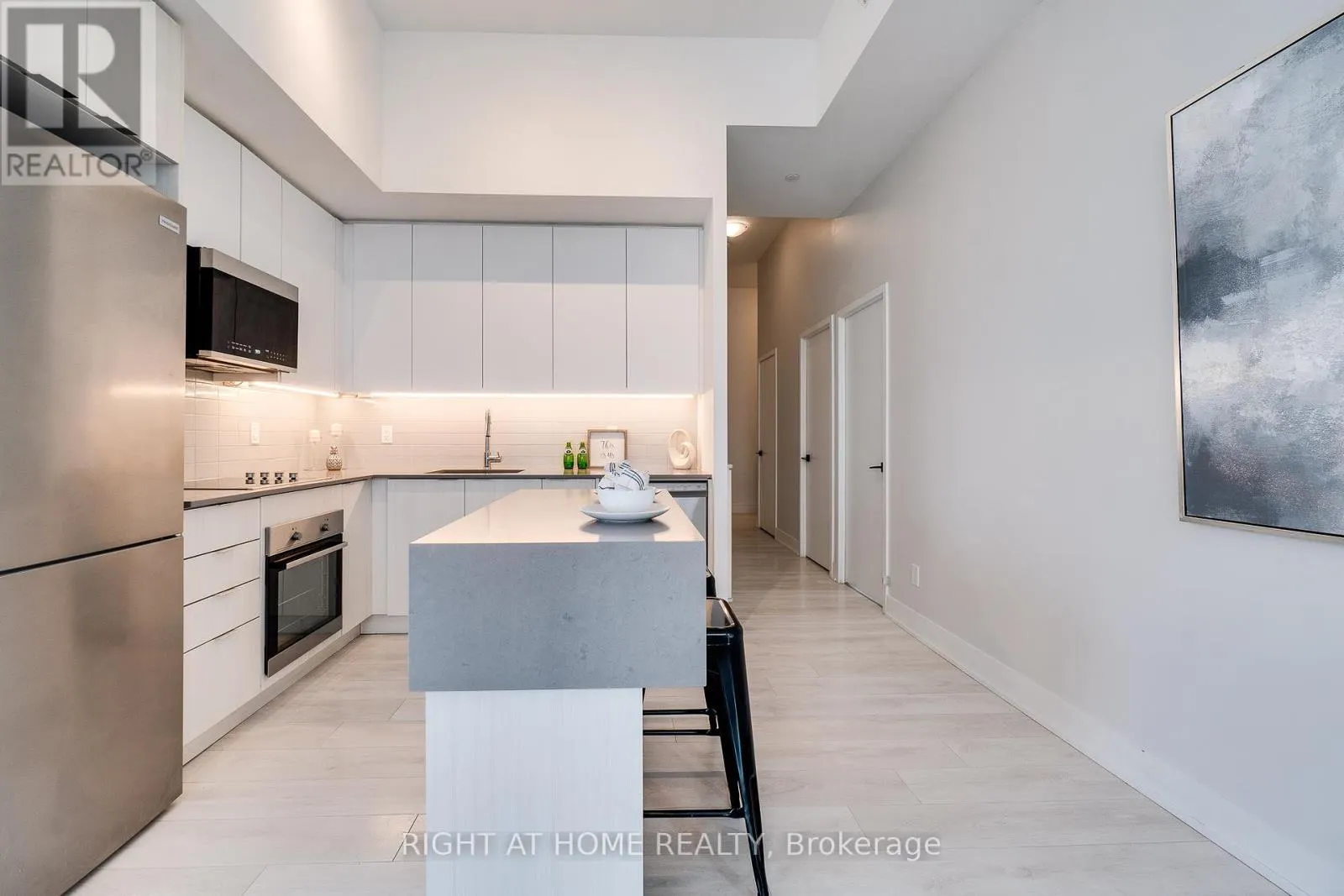 345 - 2485 TAUNTON ROAD