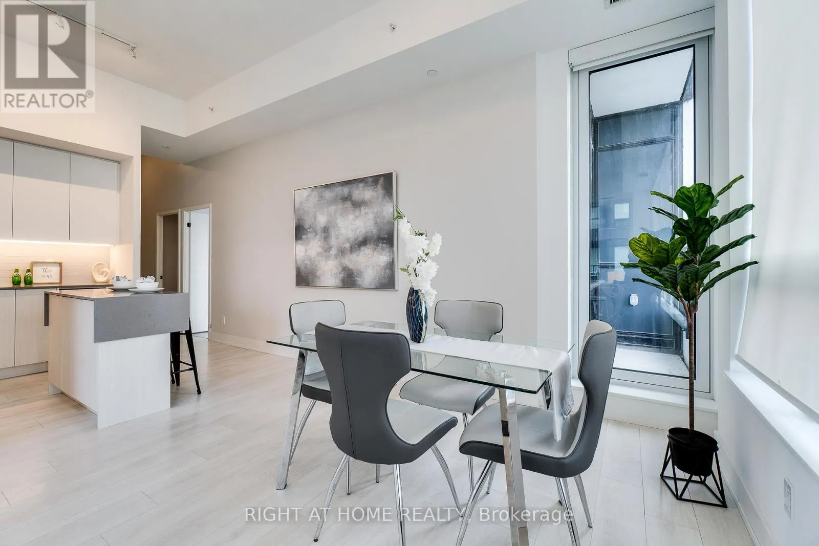 345 - 2485 TAUNTON ROAD