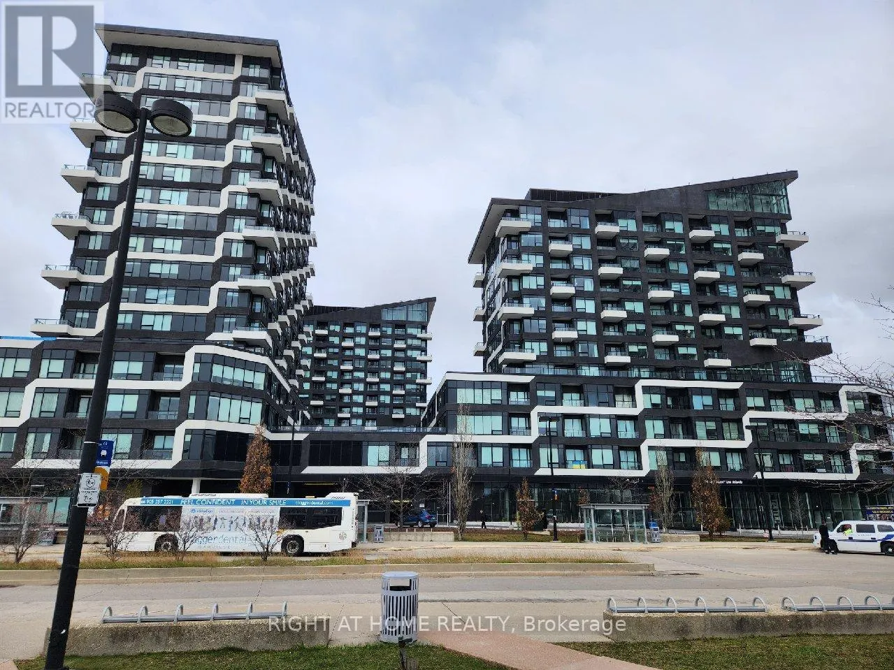 345 - 2485 TAUNTON ROAD