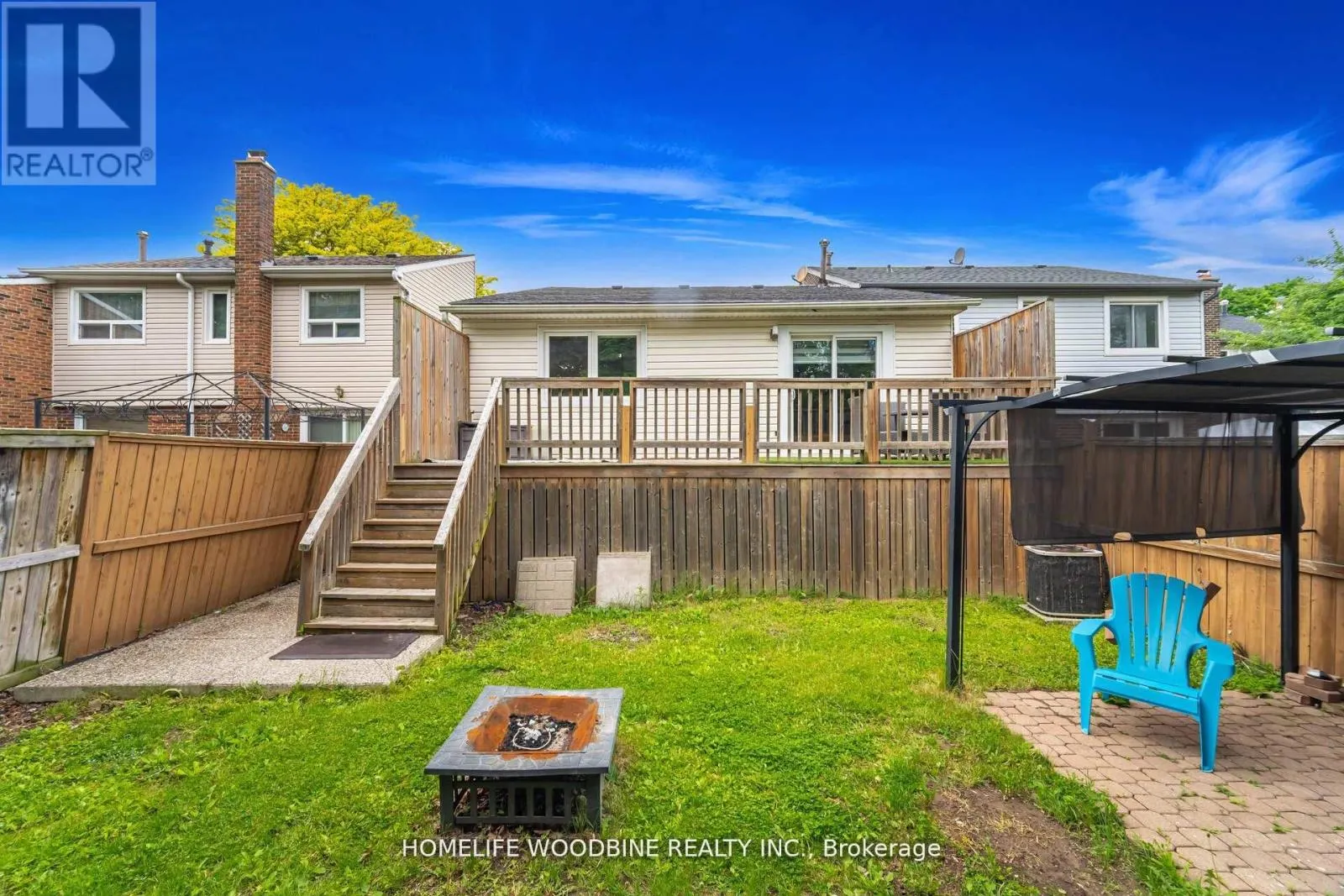 2498 MAINROYAL STREET