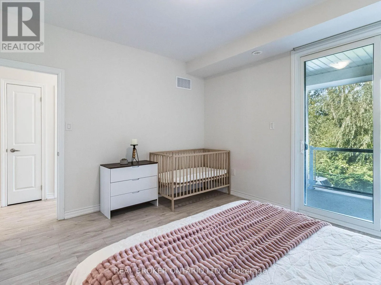 45 - 45 KNOTSBERRY CIRCLE