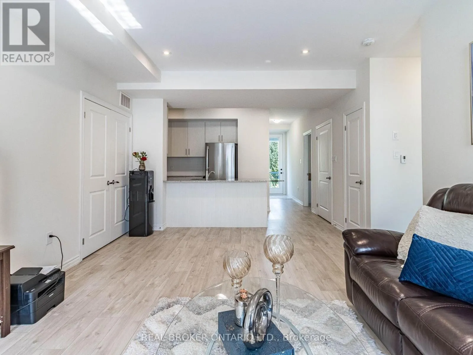 45 - 45 KNOTSBERRY CIRCLE