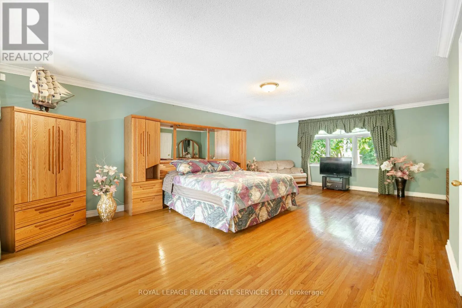 2130 AUTUMN BREEZE DRIVE N