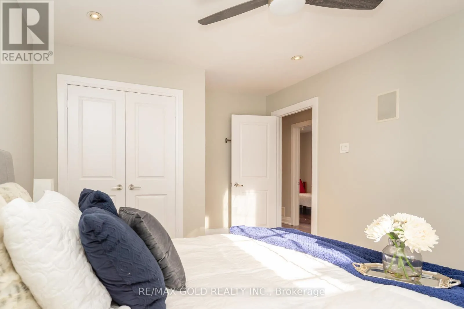 39 ASCOT AVENUE