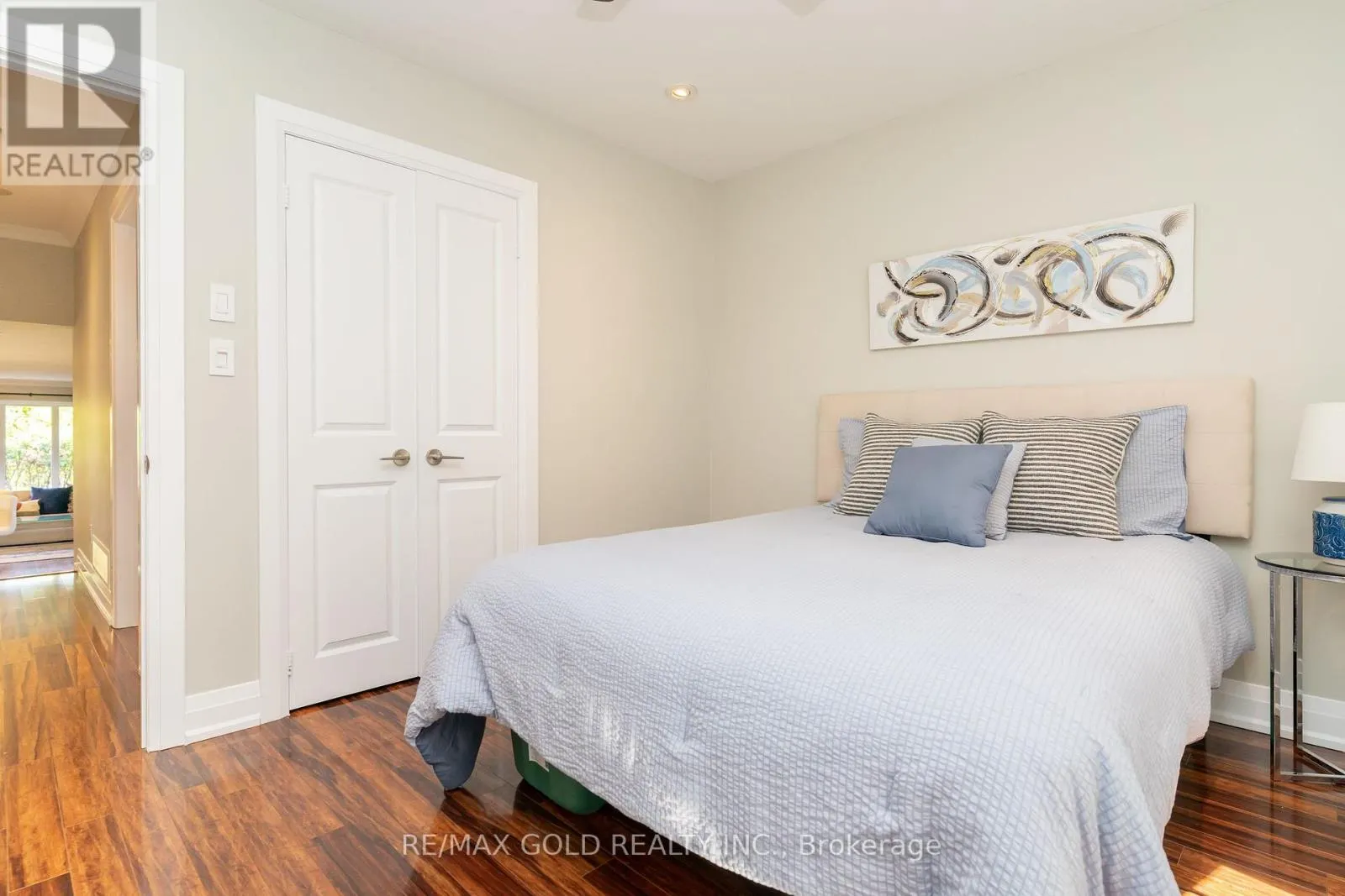 39 ASCOT AVENUE