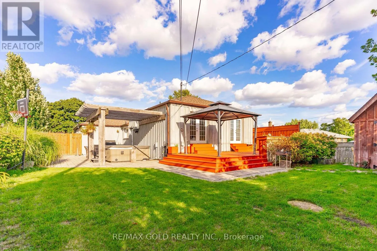 39 ASCOT AVENUE