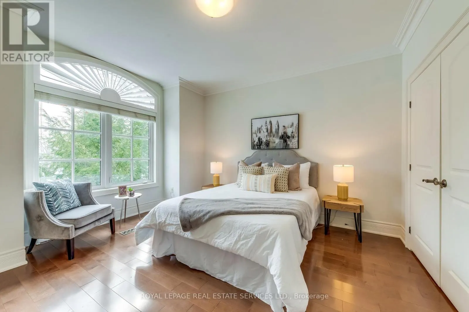 3341 LAKESHORE ROAD