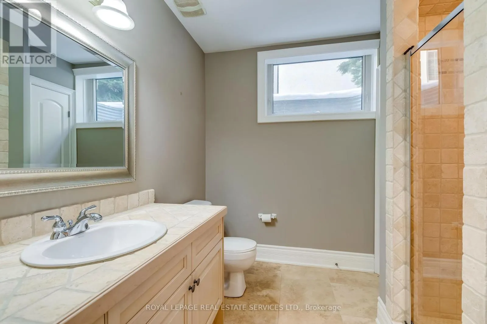 3341 LAKESHORE ROAD