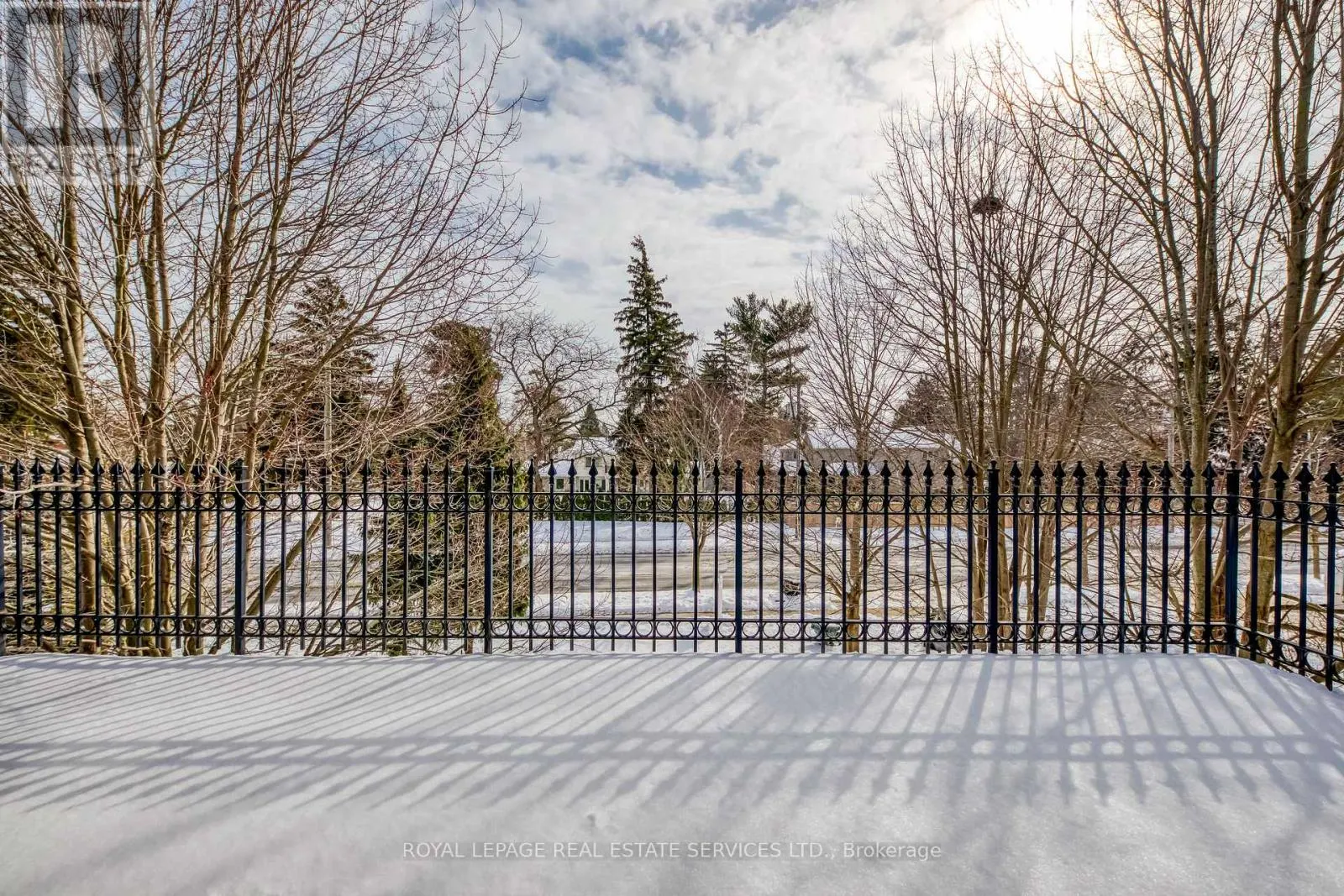 3341 LAKESHORE ROAD