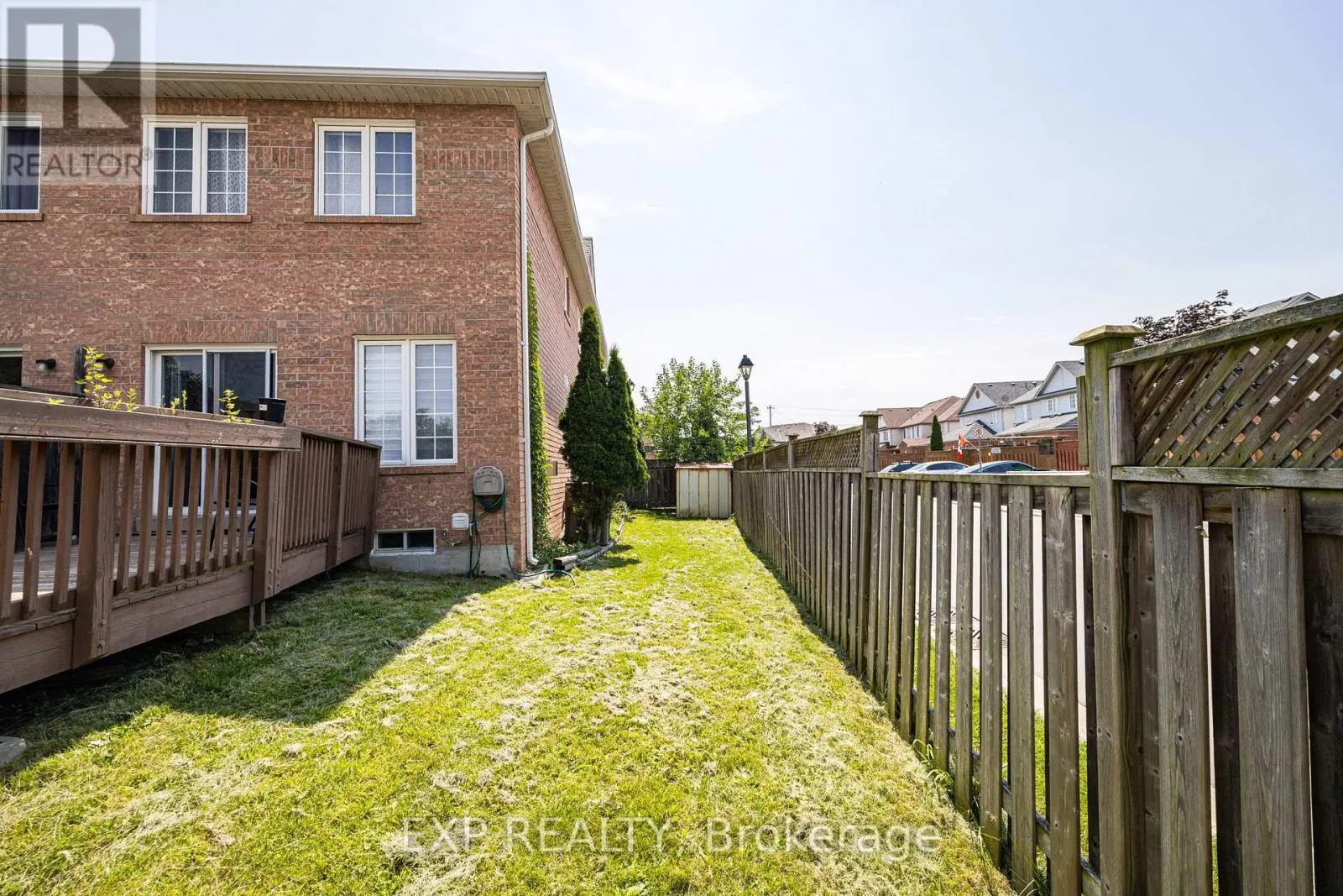 1015 BORDEN LANE