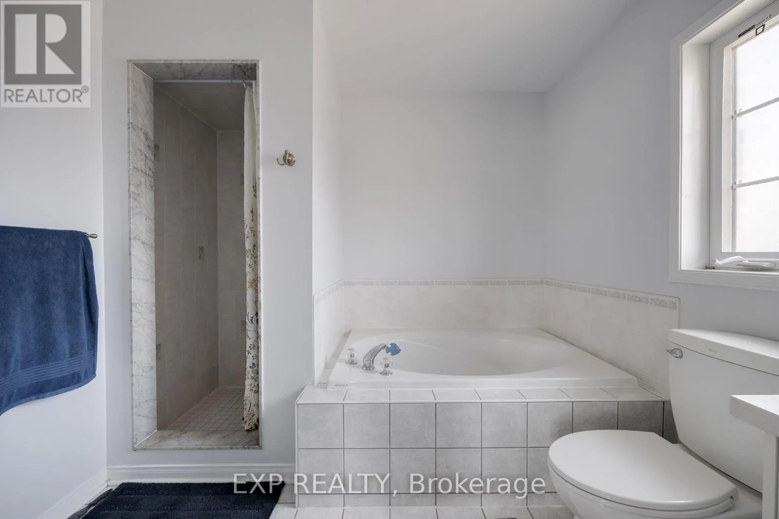 1015 BORDEN LANE