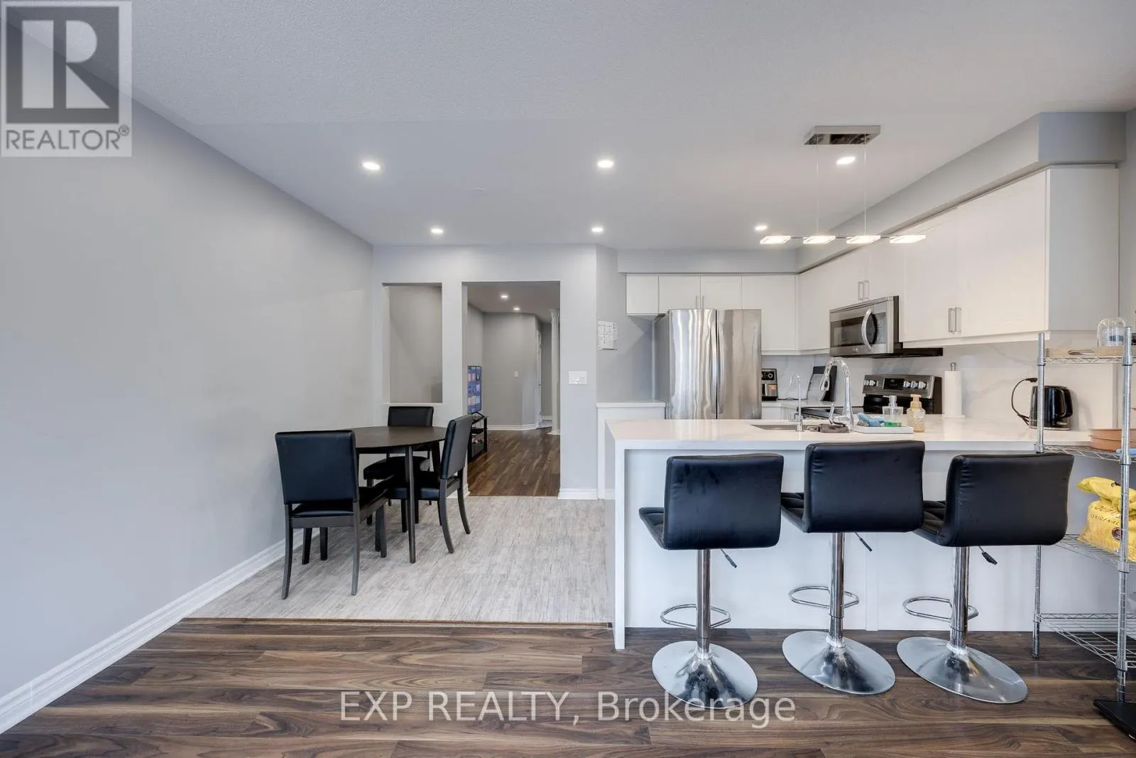 1015 BORDEN LANE