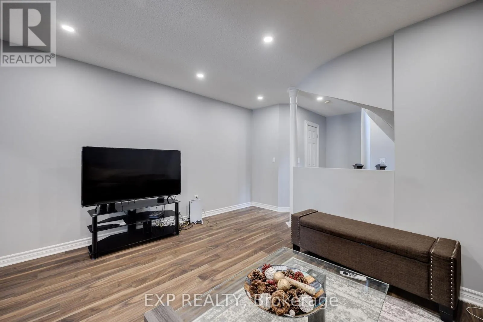 1015 BORDEN LANE