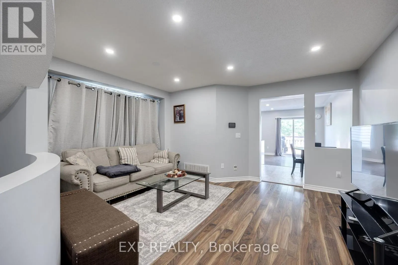 1015 BORDEN LANE