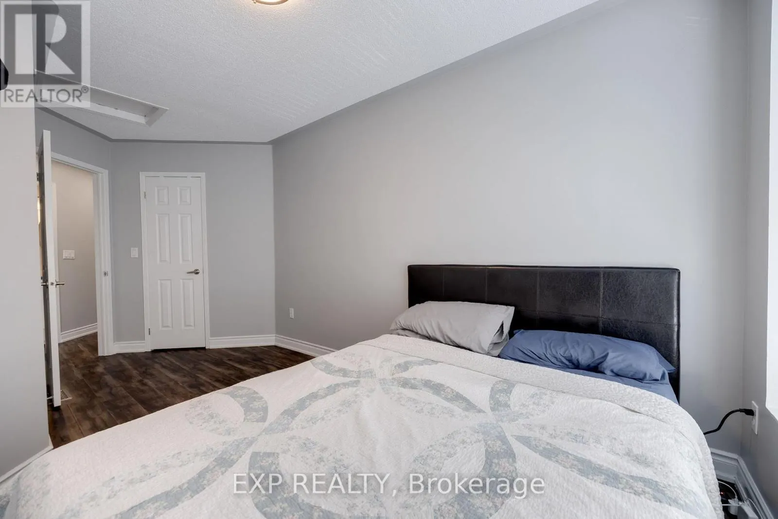 1015 BORDEN LANE