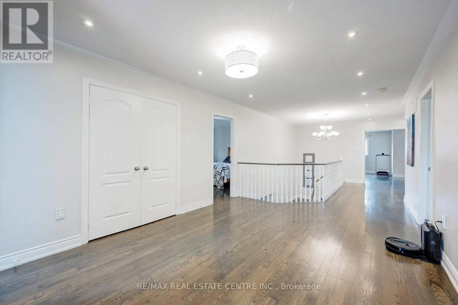 6361 DONWAY DRIVE