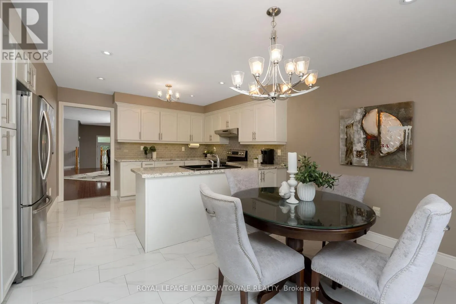 9 JOHNSON CRESCENT