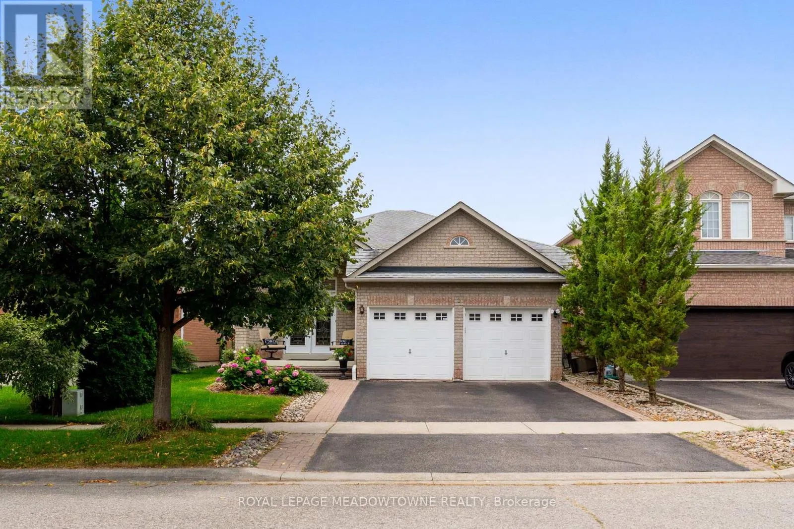 9 JOHNSON CRESCENT