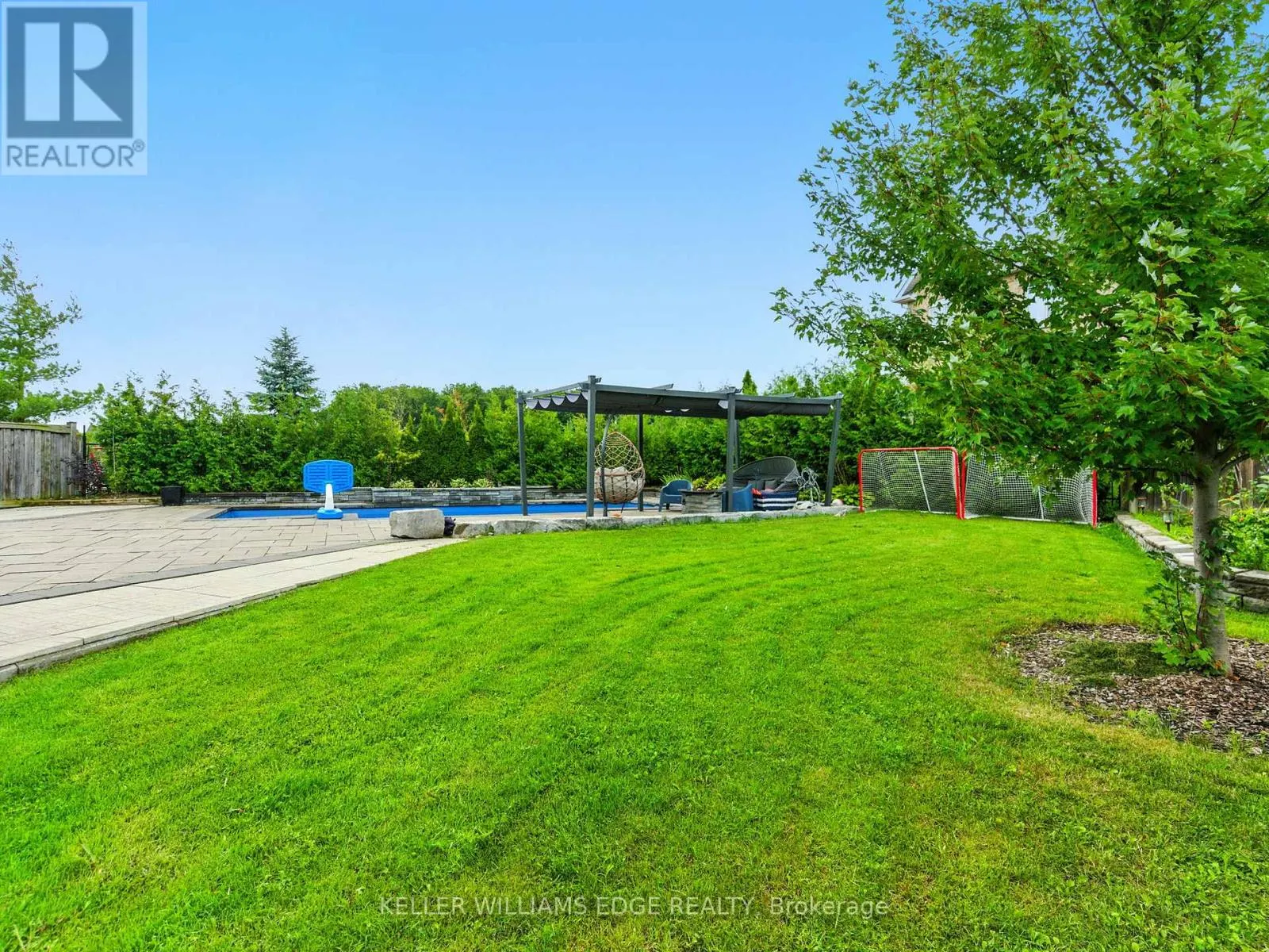 200 GIDDINGS CRESCENT E