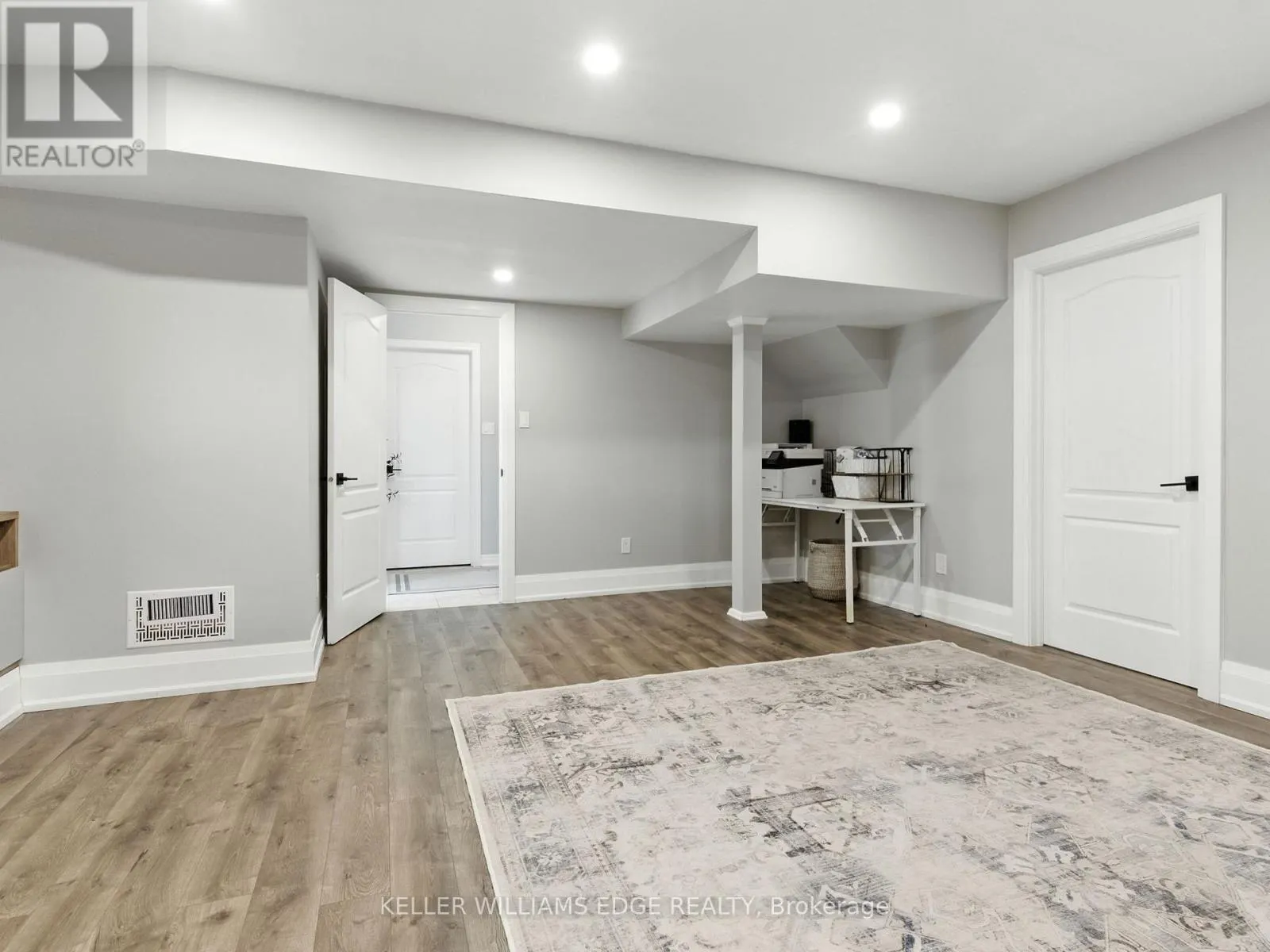 200 GIDDINGS CRESCENT E