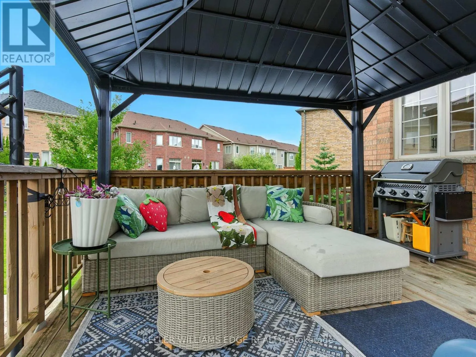 200 GIDDINGS CRESCENT E