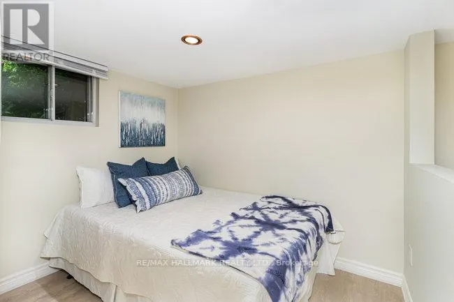 7 TIZZARD AVENUE