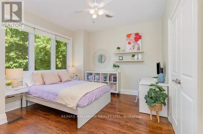 7 TIZZARD AVENUE