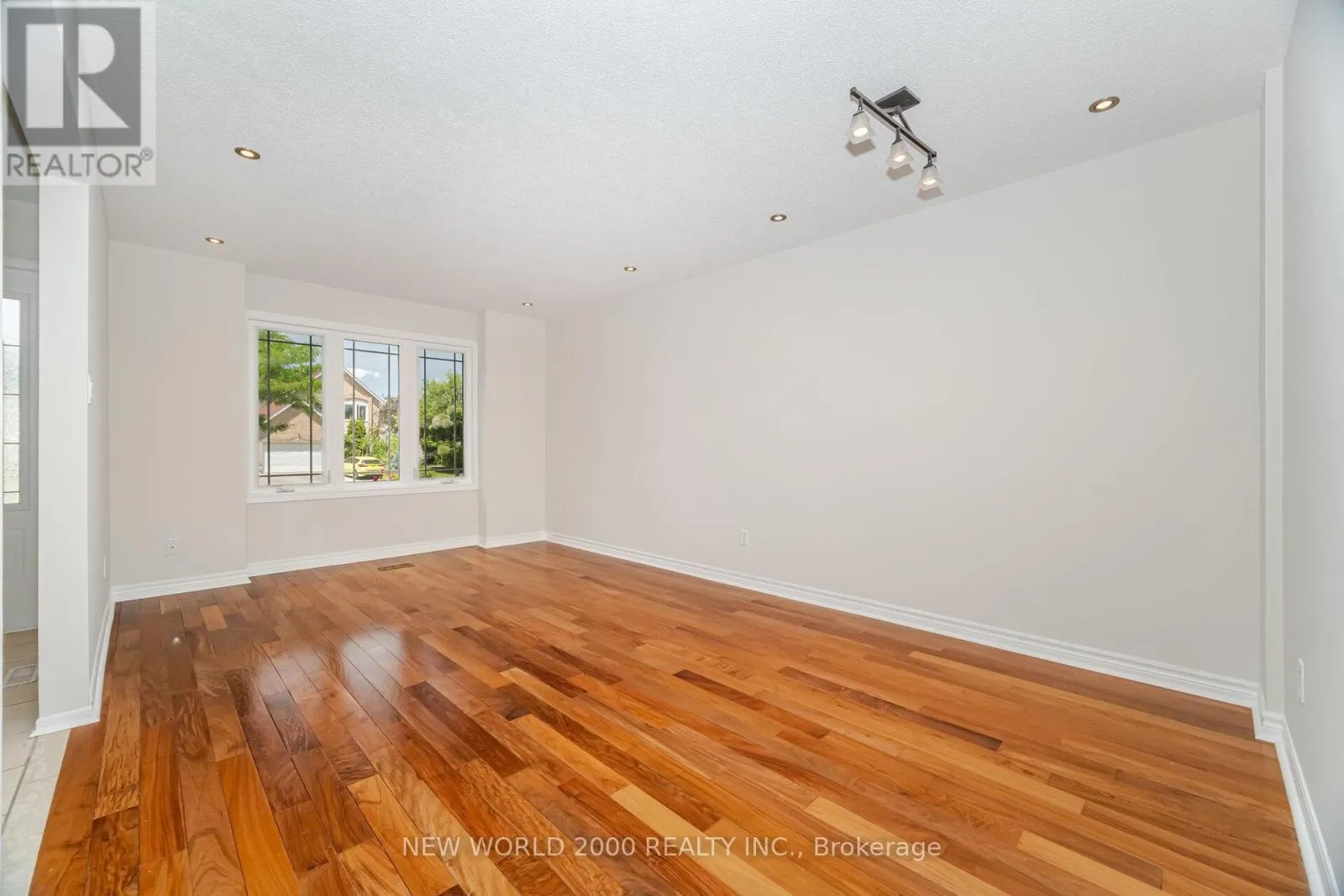 7221 DANTON PROMENADE