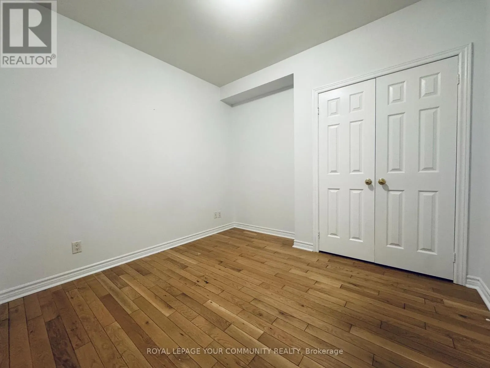 G1 - 2417 DUNDAS STREET W