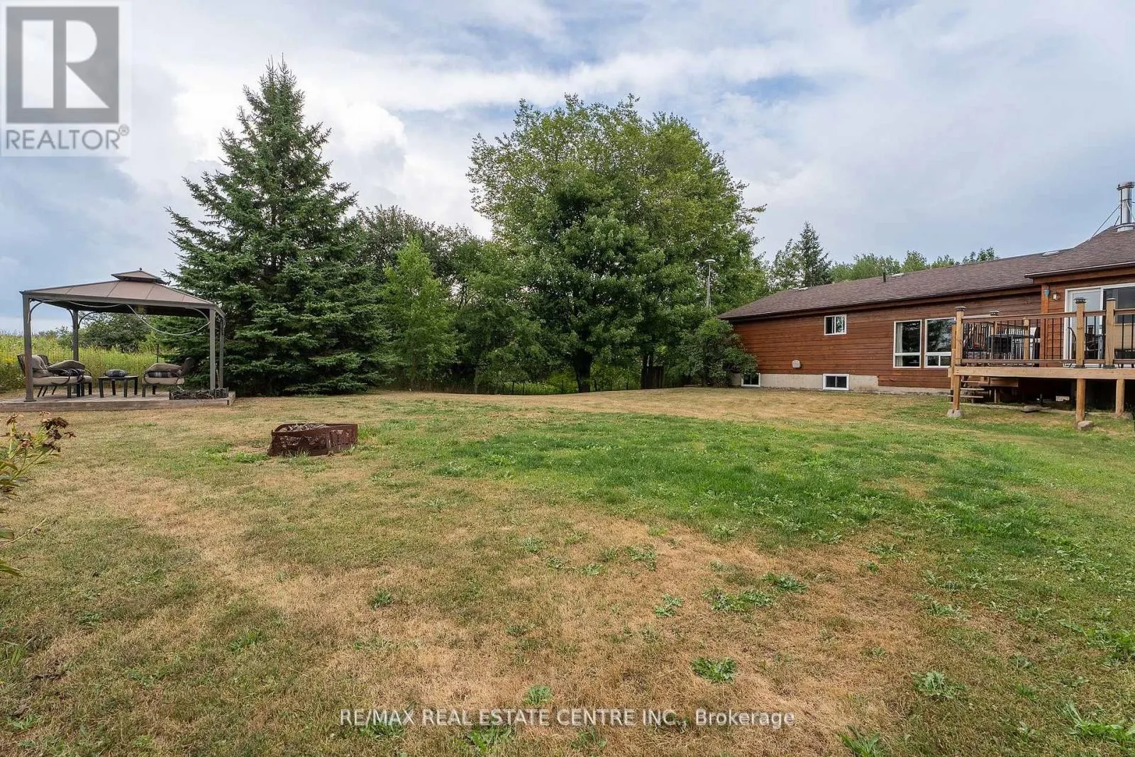 3762 HIGHPOINT SIDE ROAD