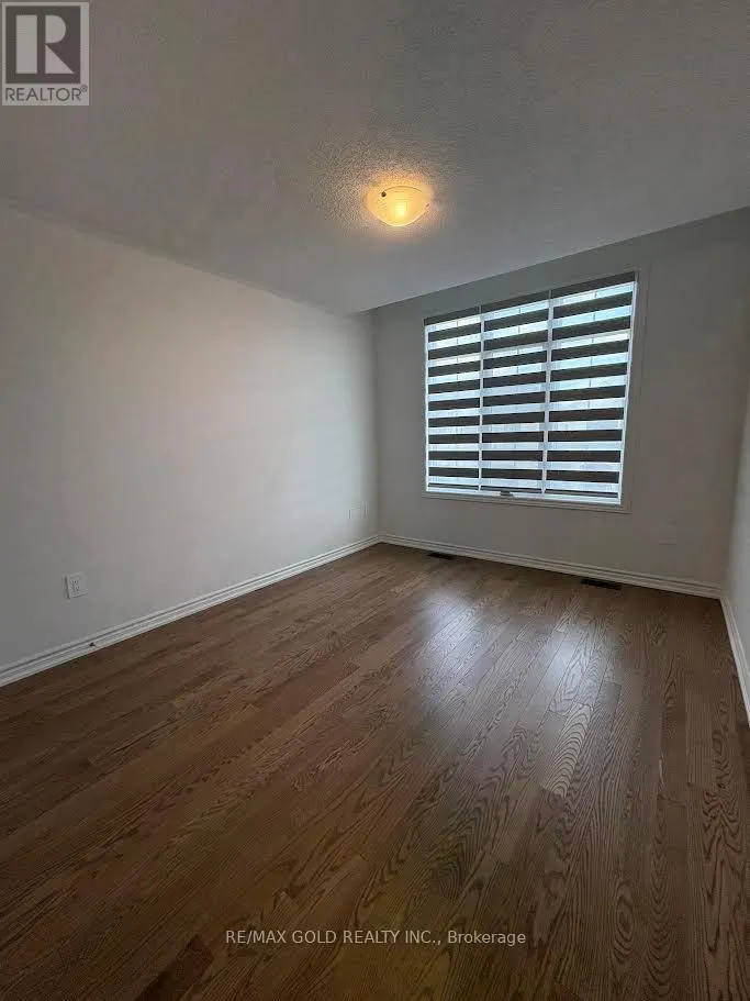 315 BERGAMOT AVENUE