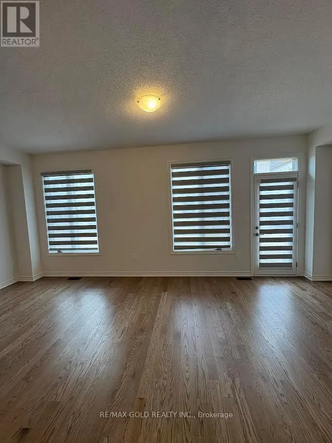 315 BERGAMOT AVENUE