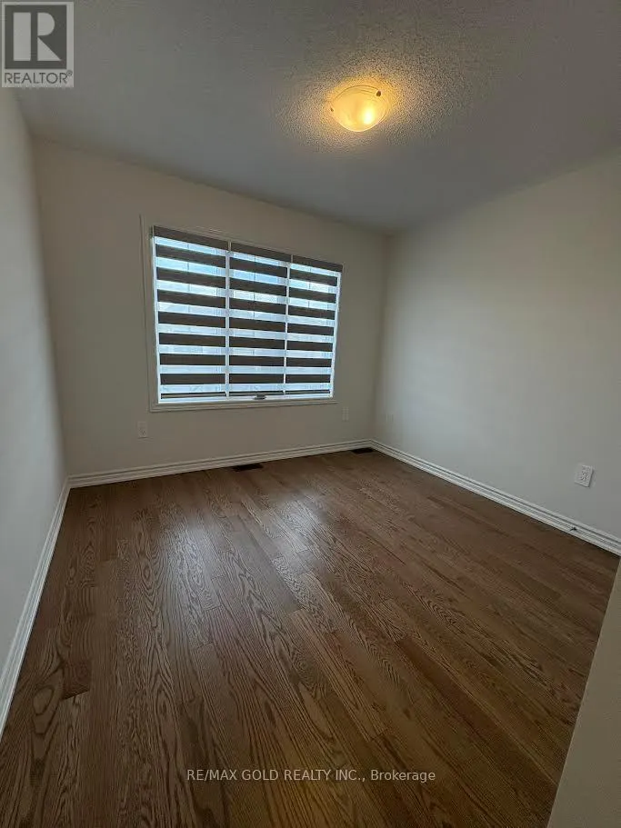 315 BERGAMOT AVENUE