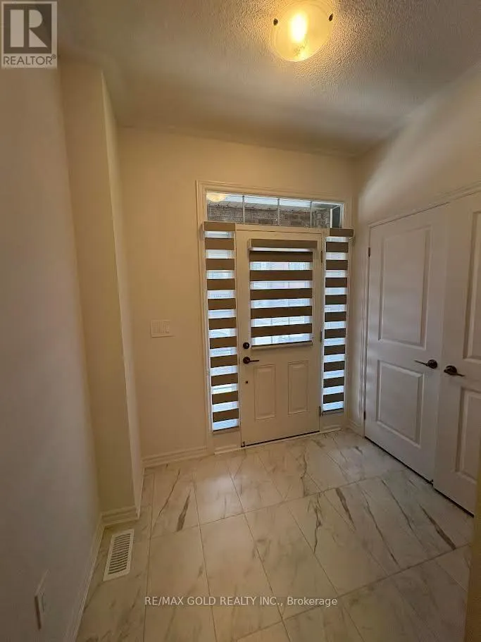 315 BERGAMOT AVENUE