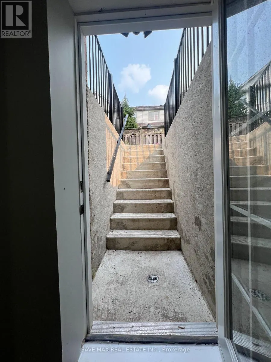 1176 HOUSTON DRIVE
