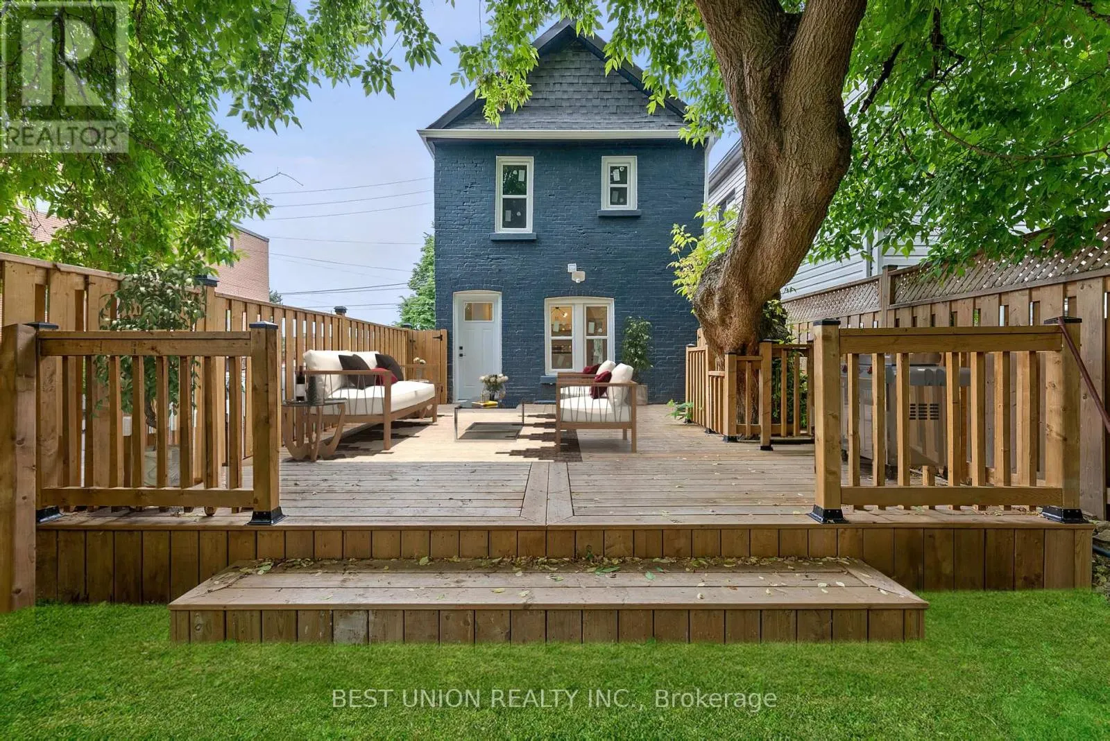 15 BURLINGTON ST. STREET