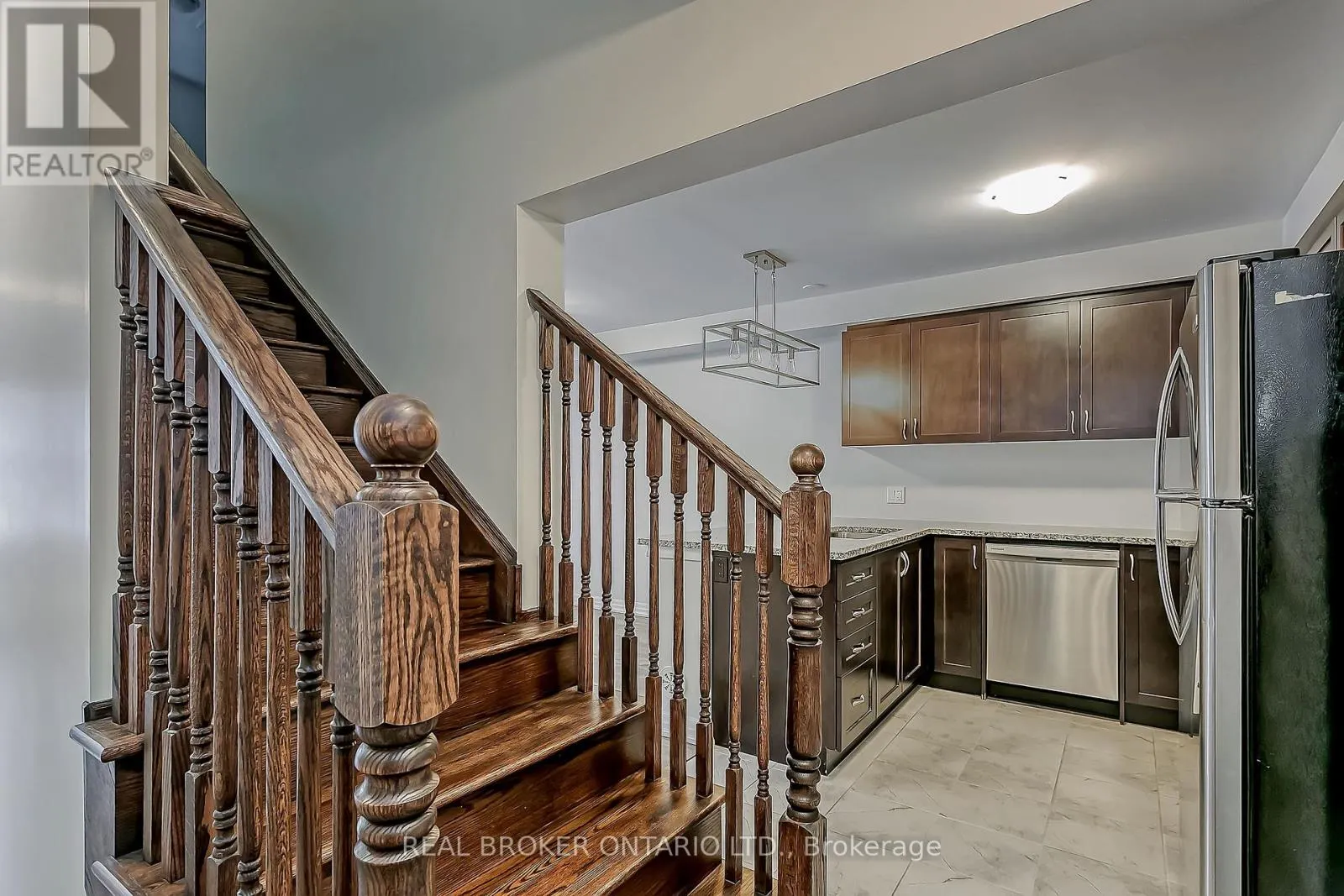 121 CHRISTOPHER ROAD
