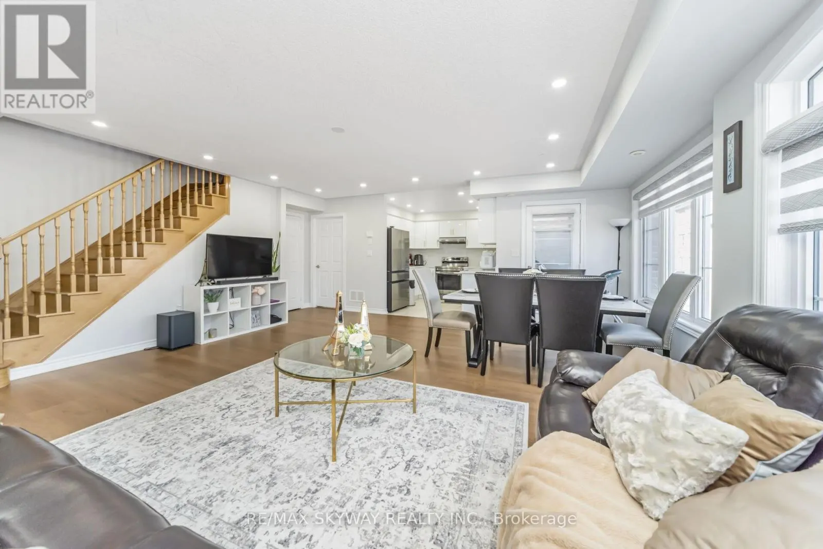 22 - 200 VETERANS DRIVE
