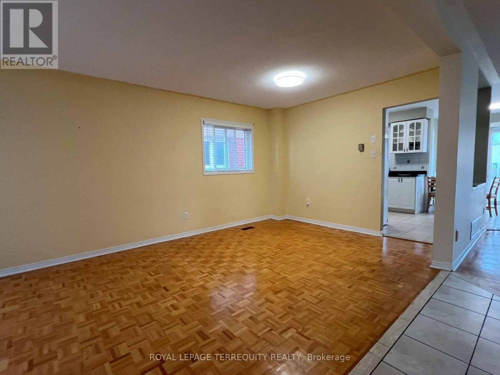 5252 WILLOWSIDE COURT