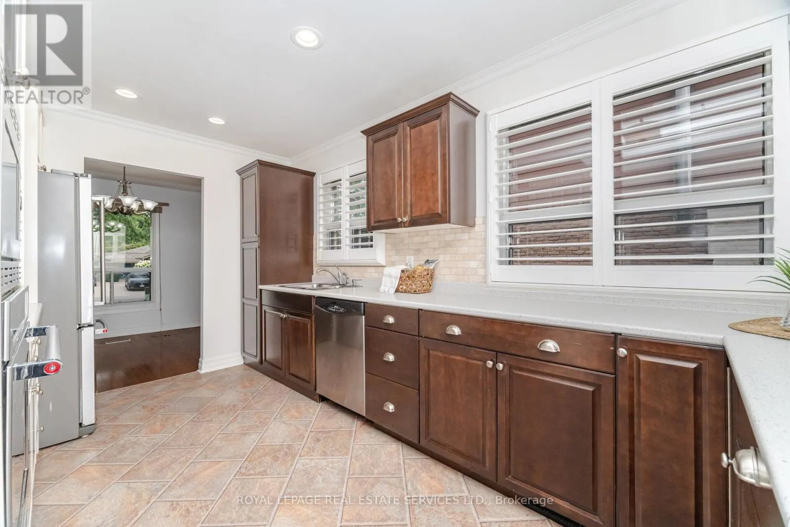 518 VANGUARD CRESCENT