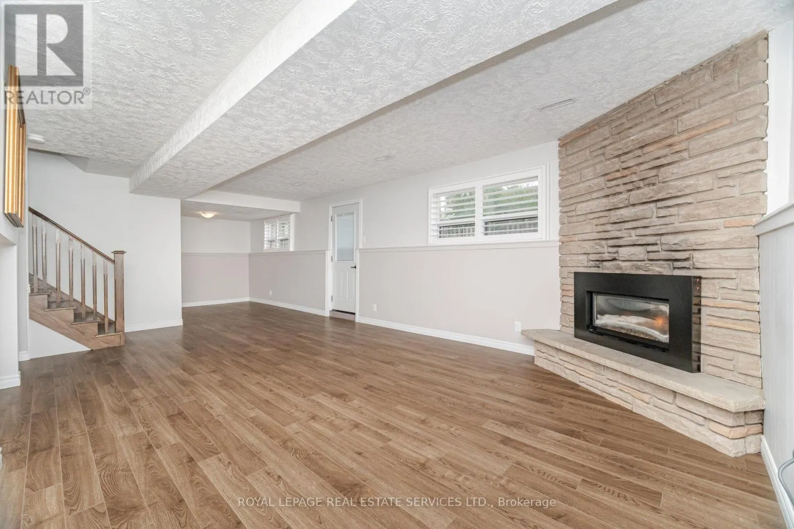 518 VANGUARD CRESCENT