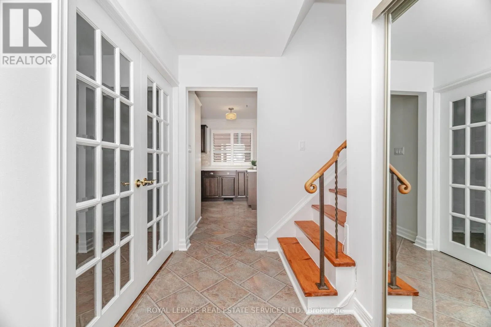 518 VANGUARD CRESCENT