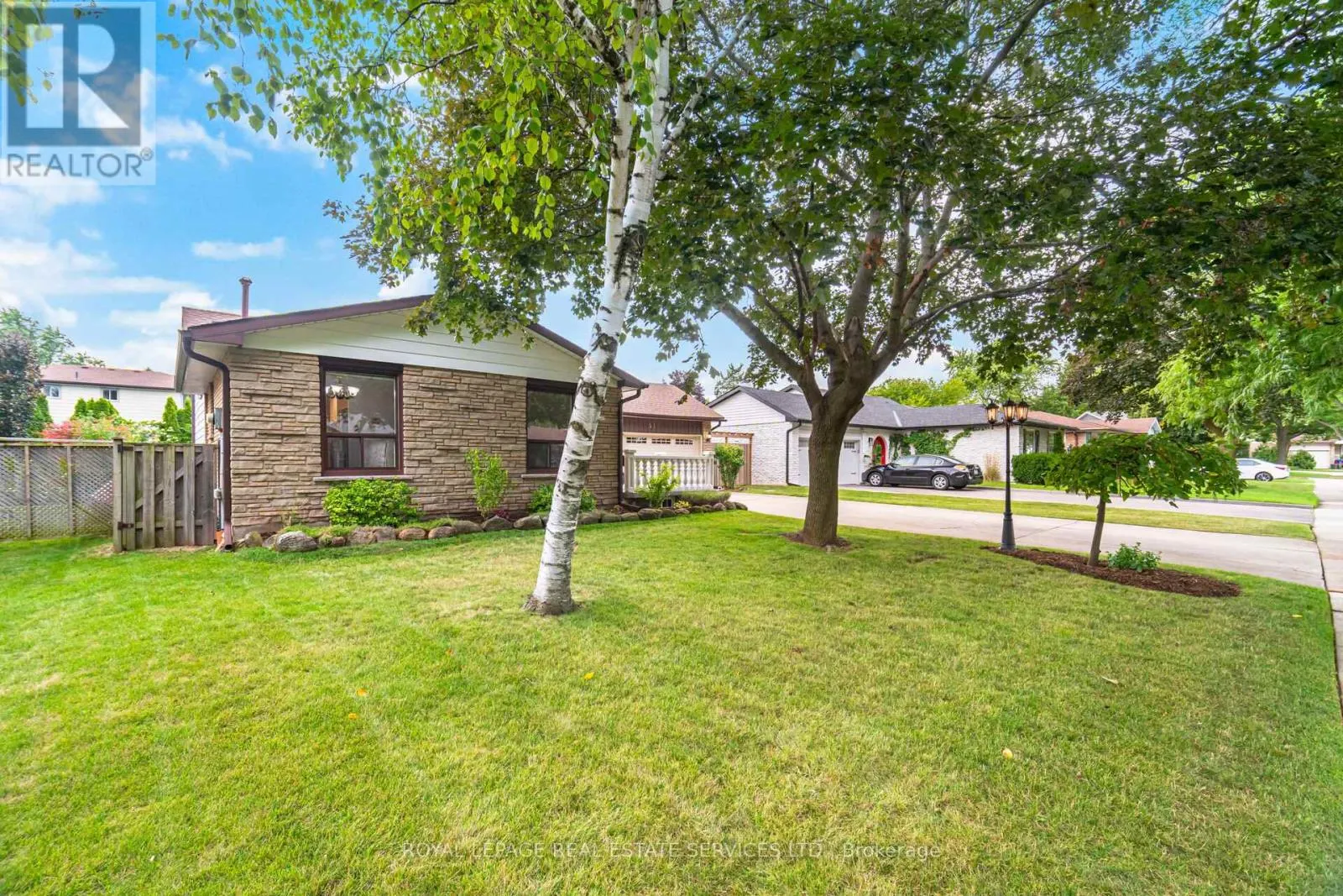 518 VANGUARD CRESCENT