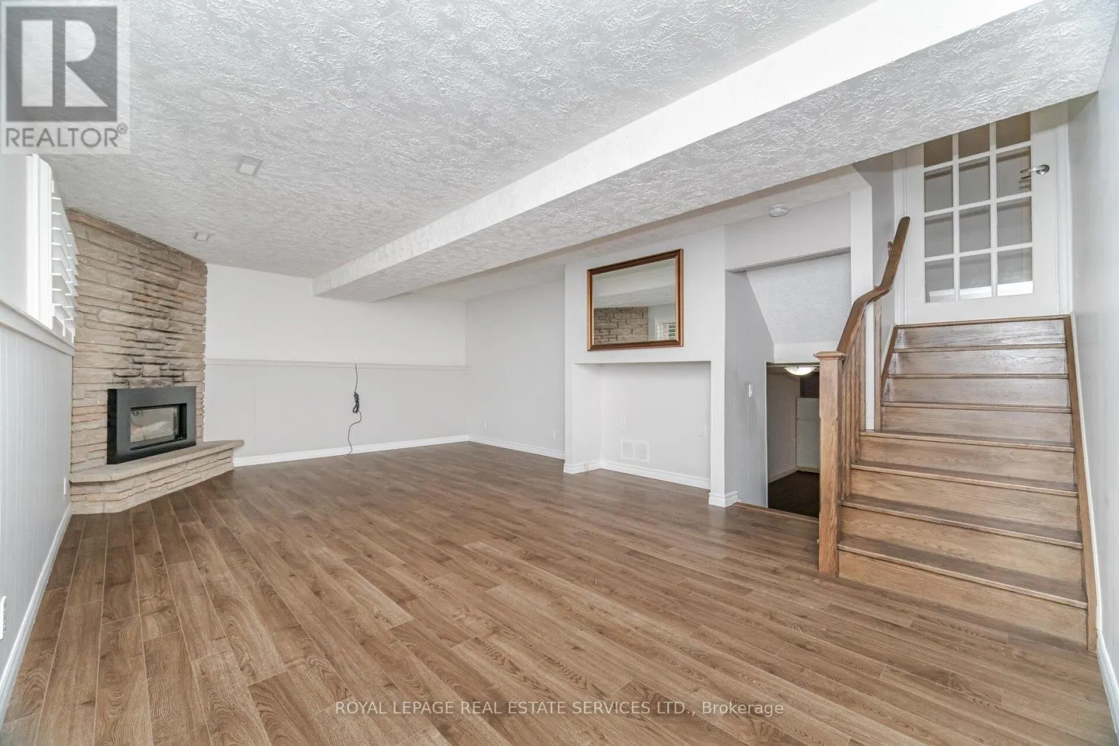 518 VANGUARD CRESCENT