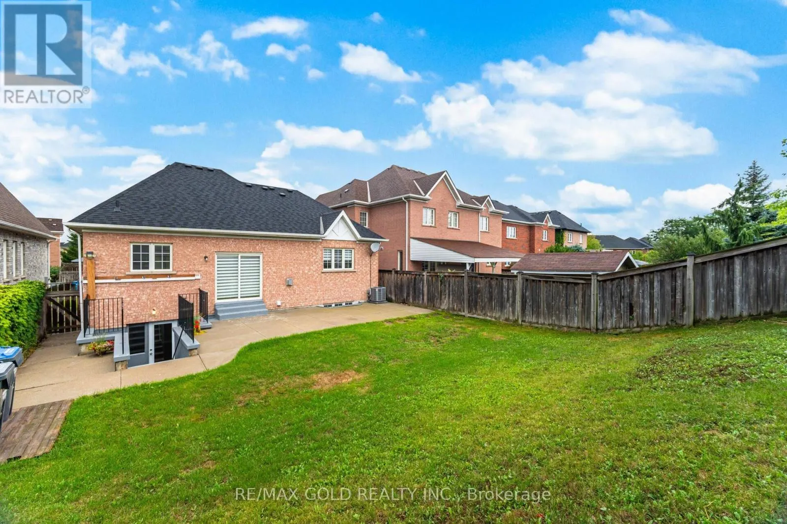 79 DONWOODS COURT