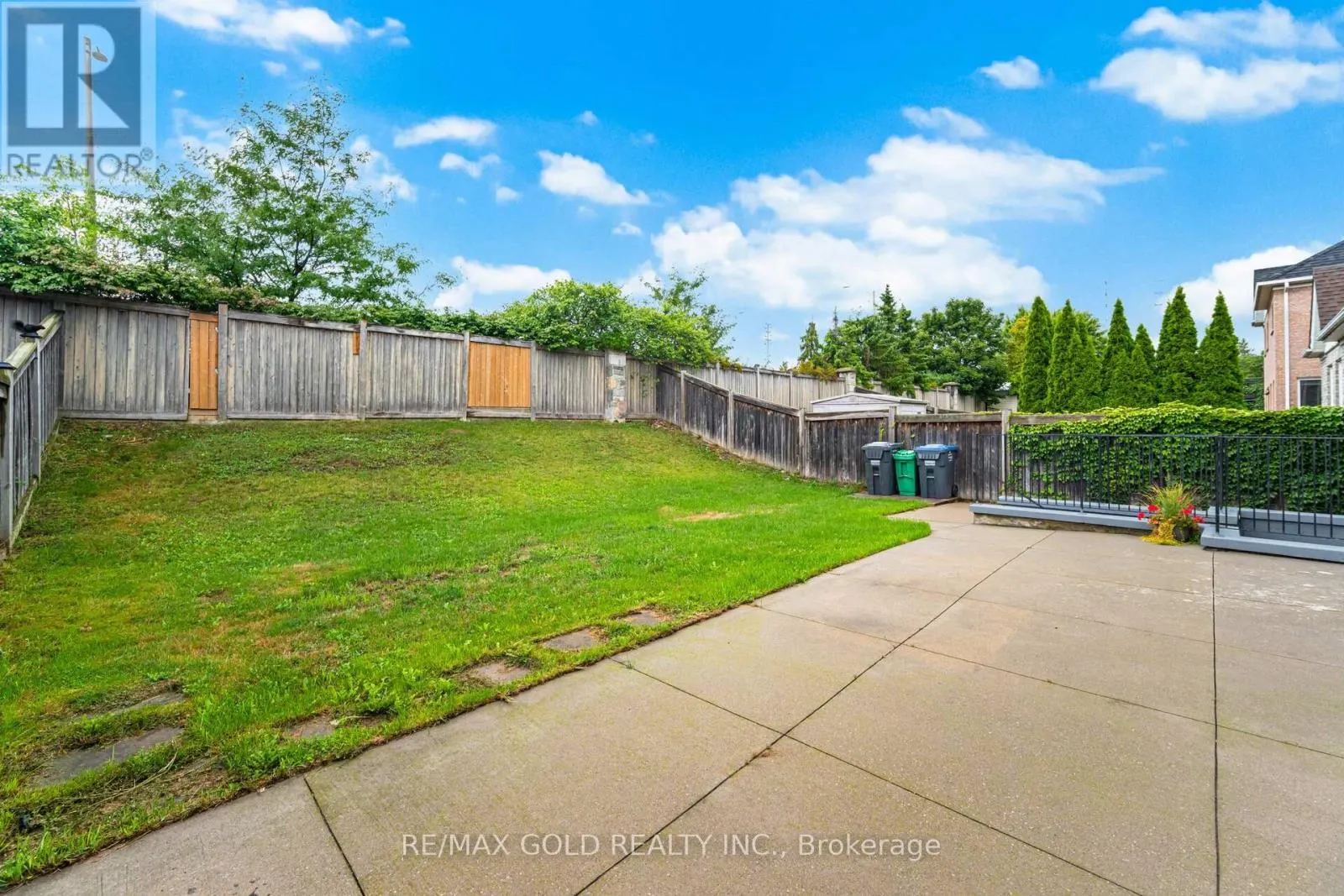 79 DONWOODS COURT