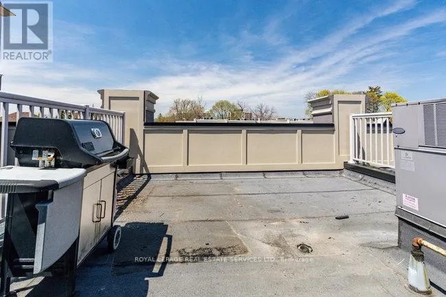 9 - 99 BRANT STREET
